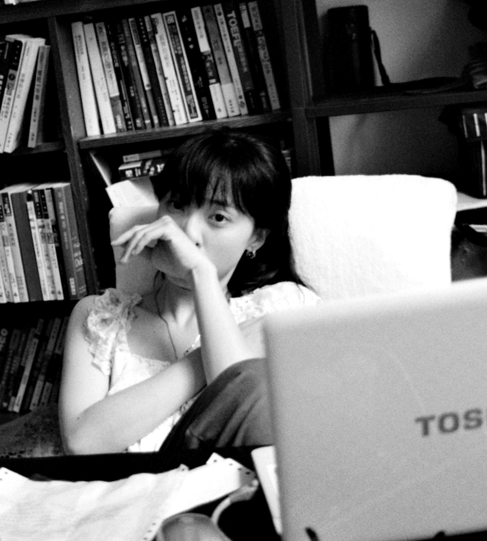 Writer 8592